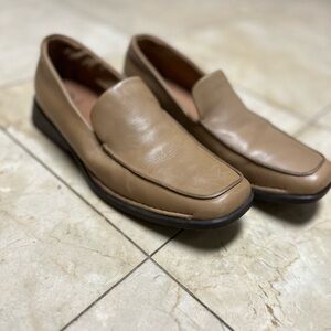 Women’s Tan Loafers